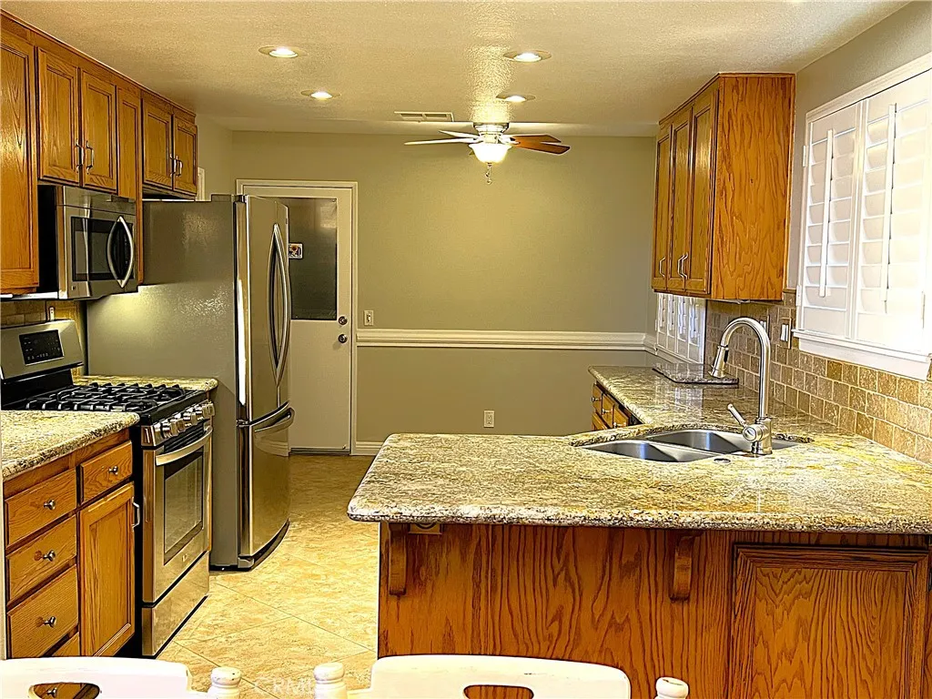 2682 Alegre, Hemet, California 92545 home-pic-31